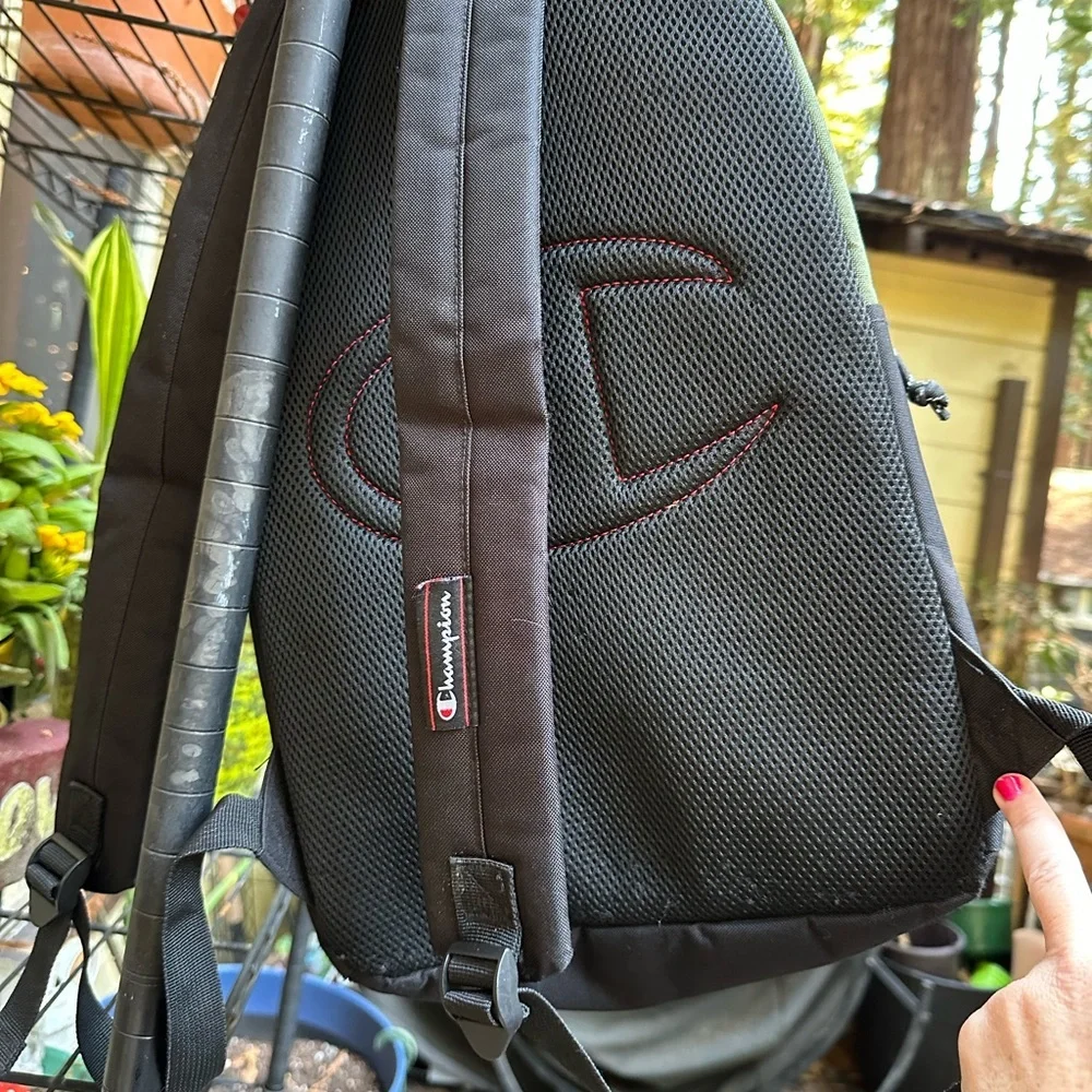 CHAMPION Olive and Black Men's Backpack Larger Size Like Mew Condition Trending